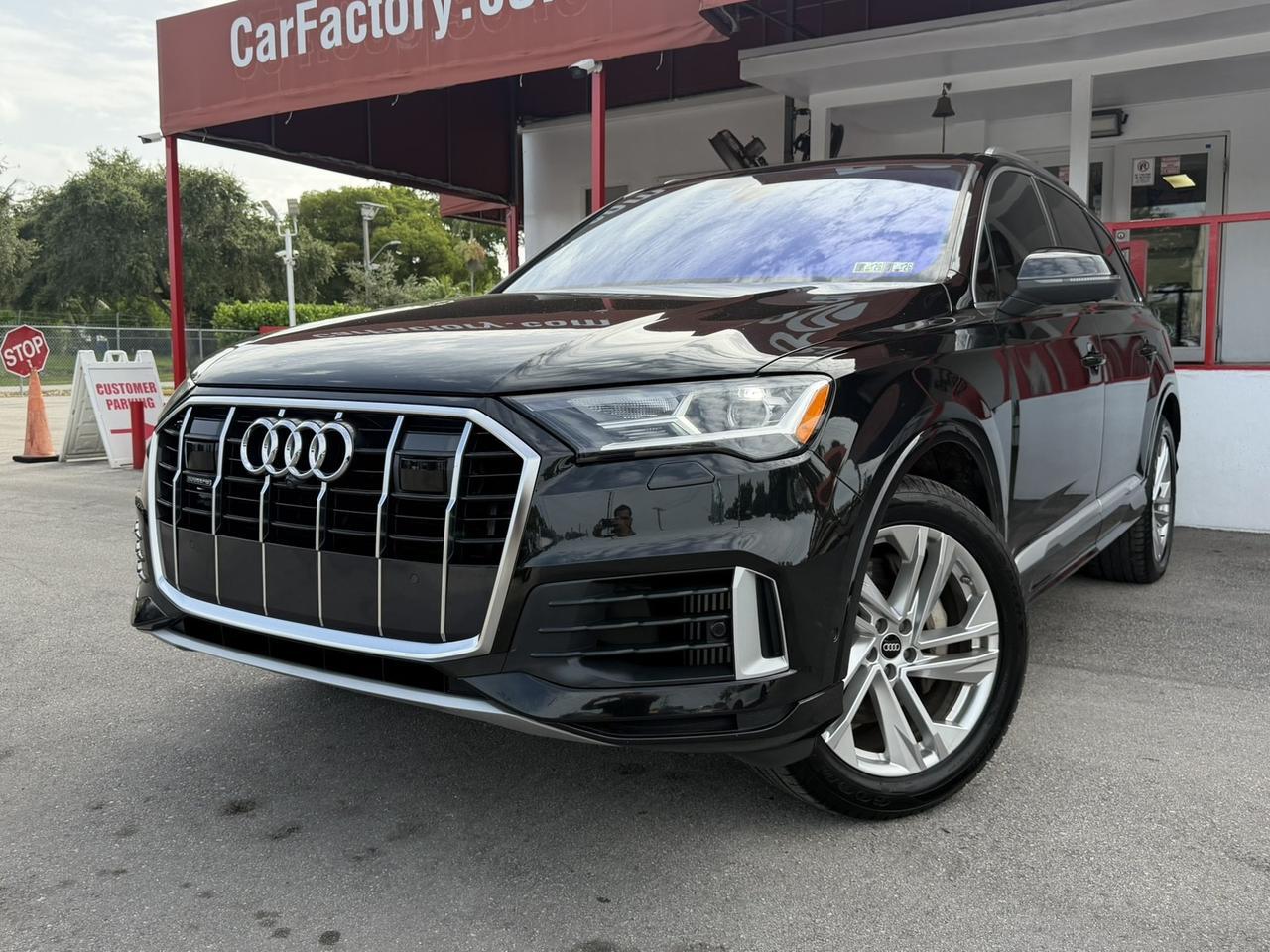 2022 Audi Q7 Premium Plus