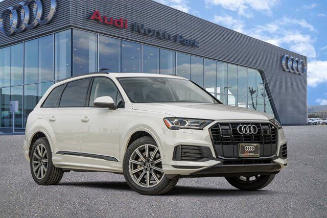 2022 Audi Q7 Premium Plus