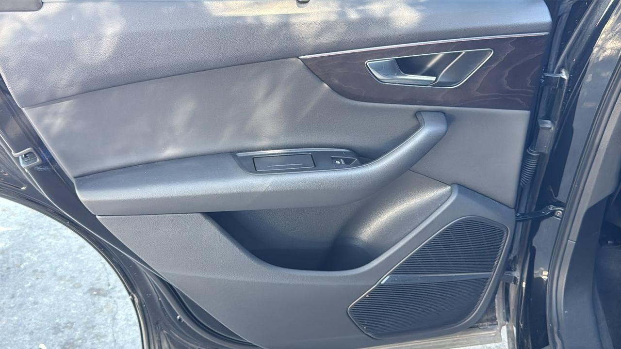 2022 Audi Q7 Premium Plus  Selma TX