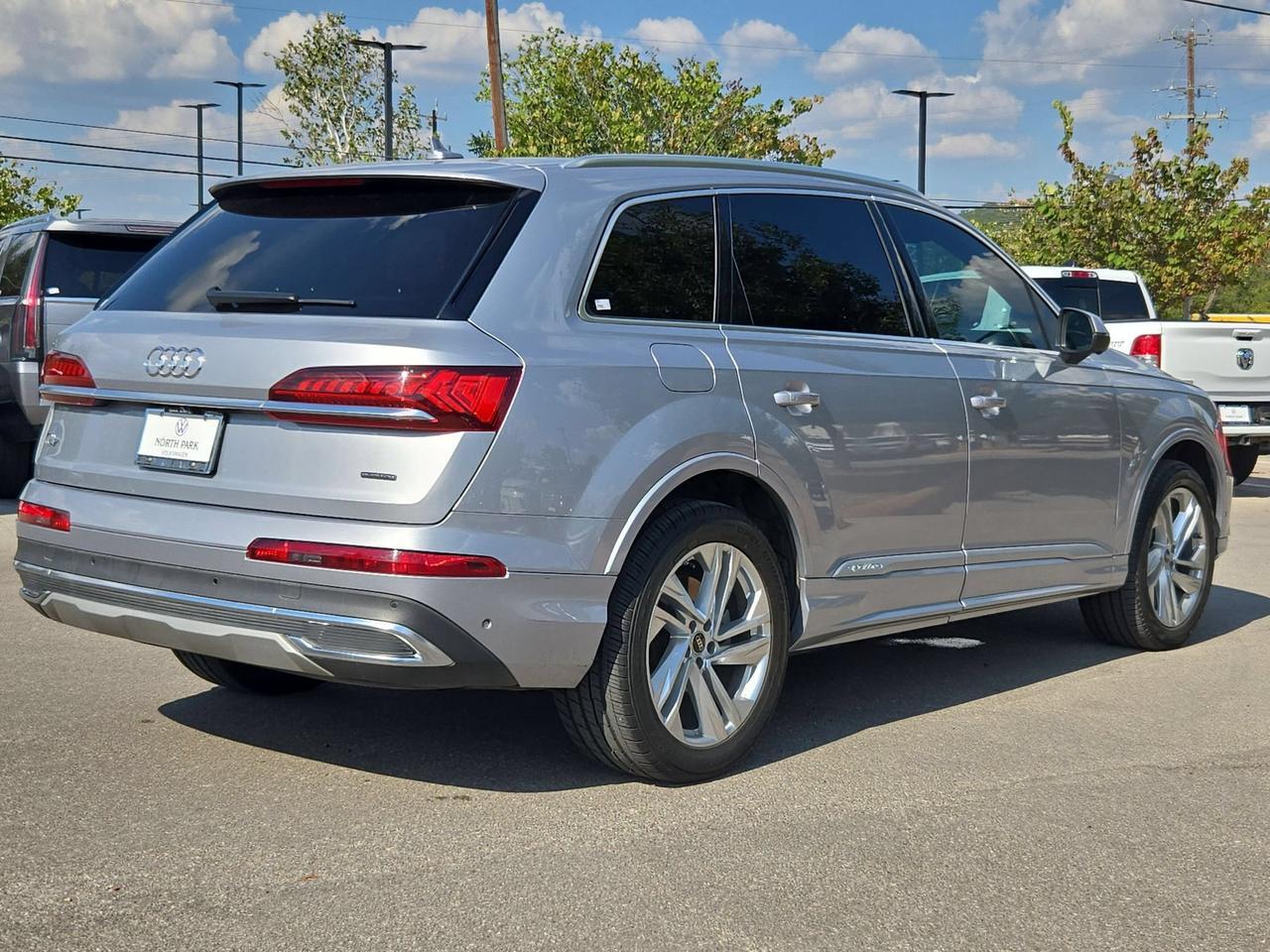 2022 Audi Q7 Premium Plus