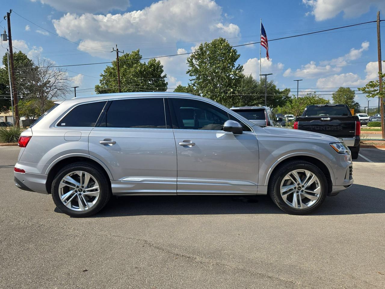 2022 Audi Q7 Premium Plus