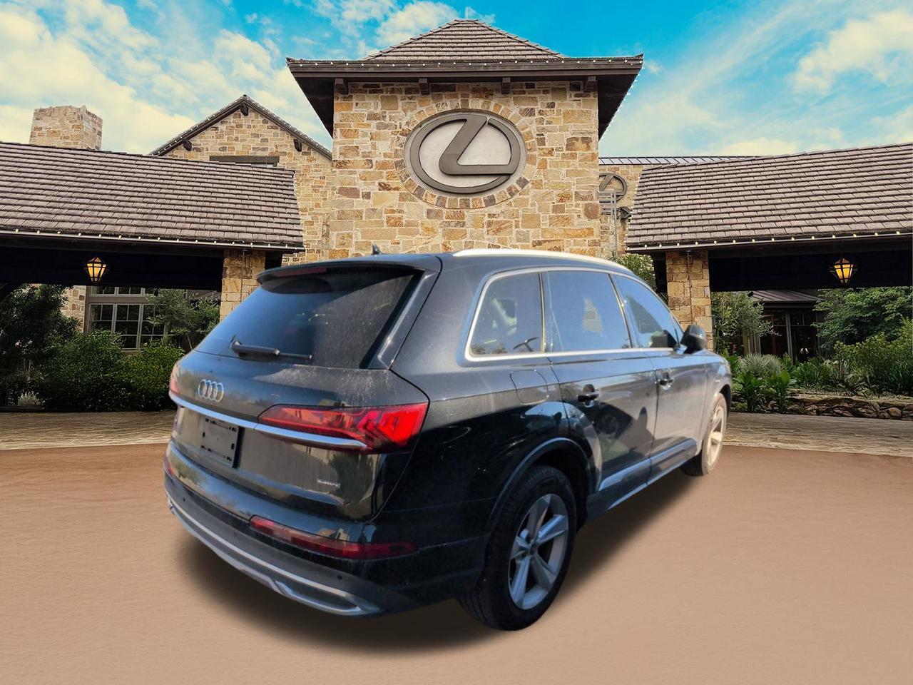 2022 Audi Q7 Premium