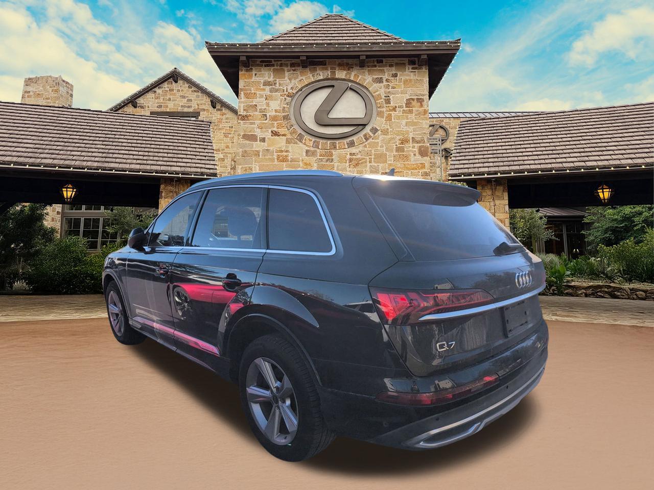 2022 Audi Q7 Premium