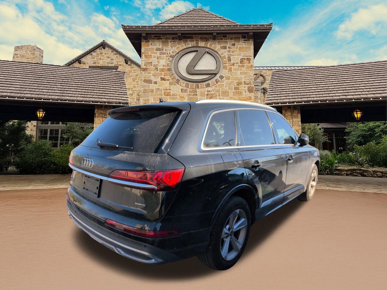 2022 Audi Q7 Premium