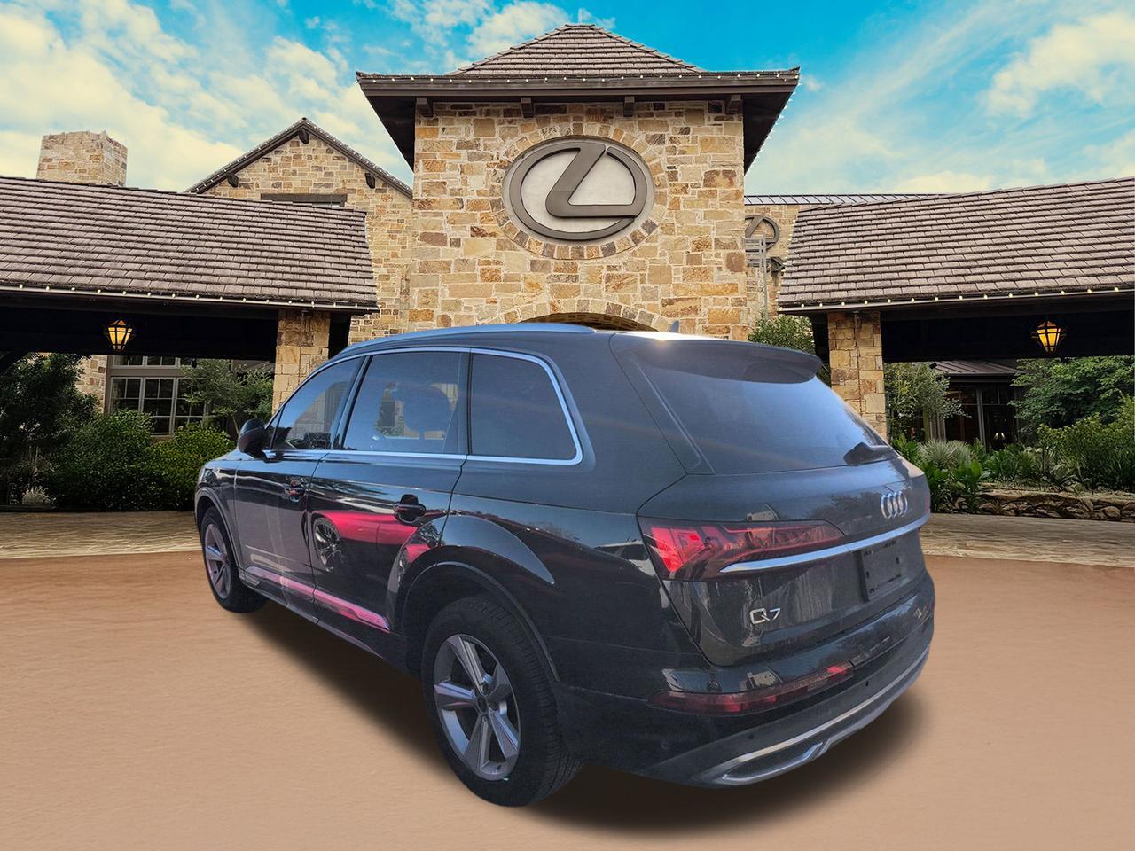 2022 Audi Q7 Premium