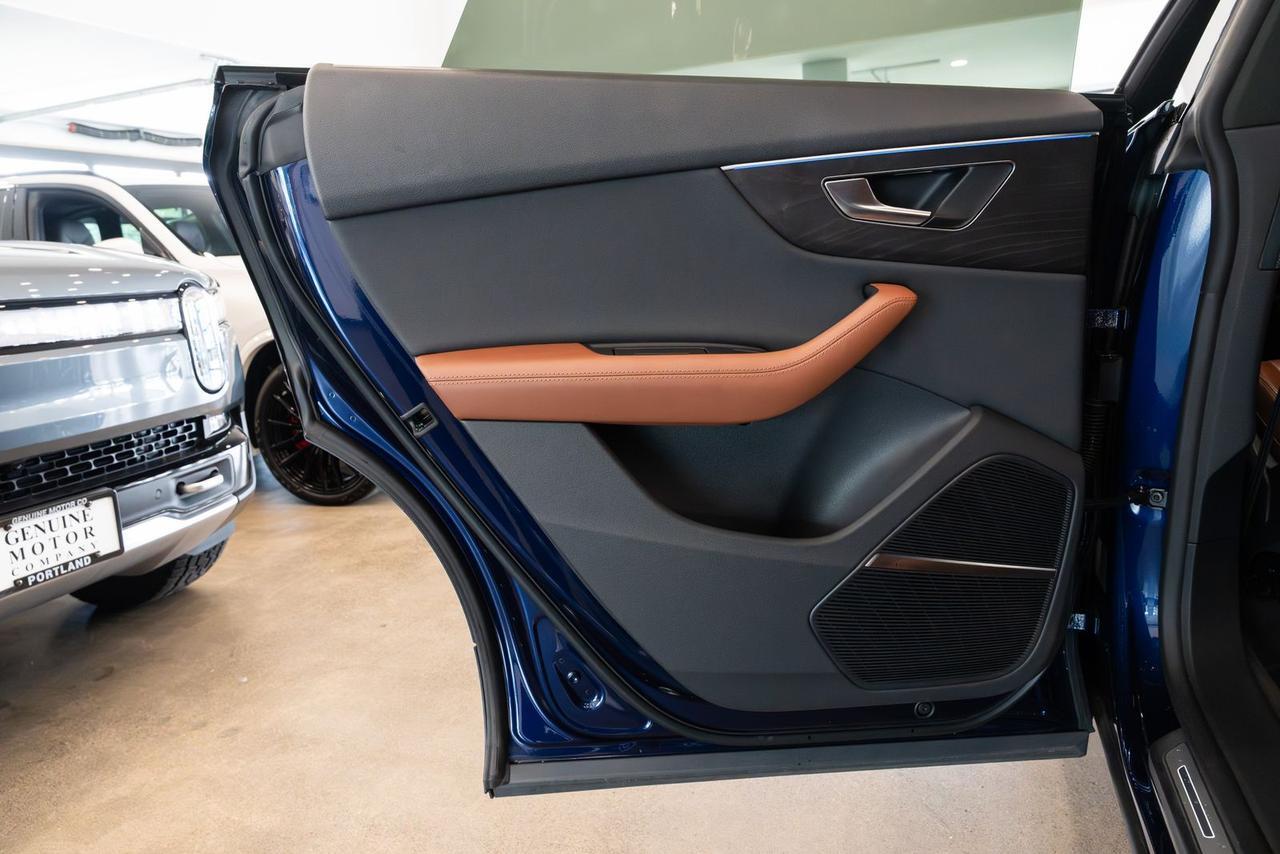 2022 Audi Q8 55 Prestige Gladstone OR