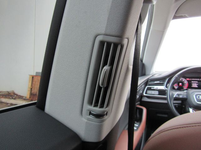 2022 Audi Q8 Premium 55 TFSI quattro Tiptronic Plano TX