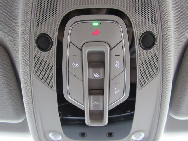 2022 Audi Q8 Premium 55 TFSI quattro Tiptronic Plano TX