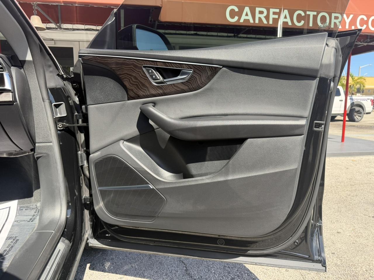 2022 Audi Q8 Premium Plus Hollywood FL