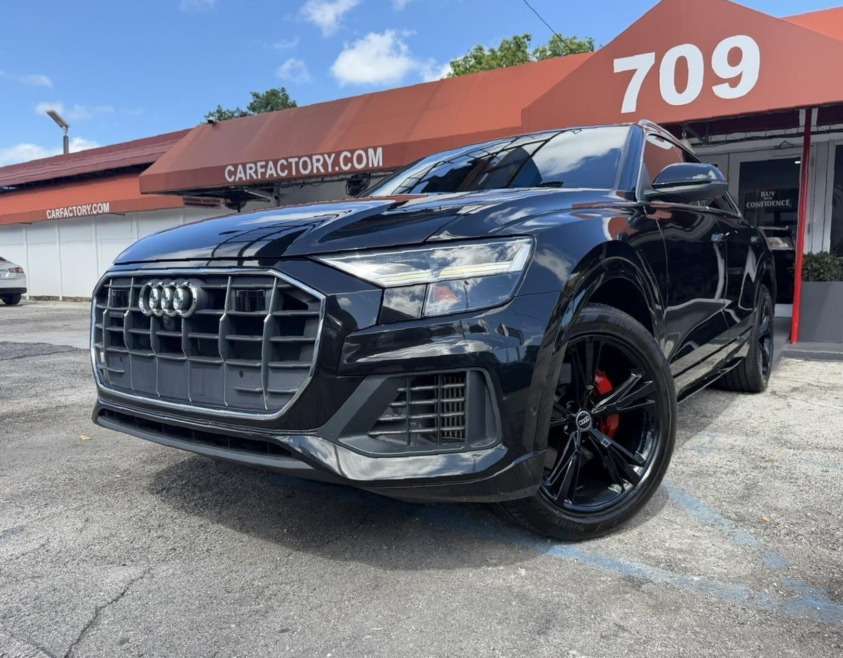 2022 Audi Q8 Premium Plus