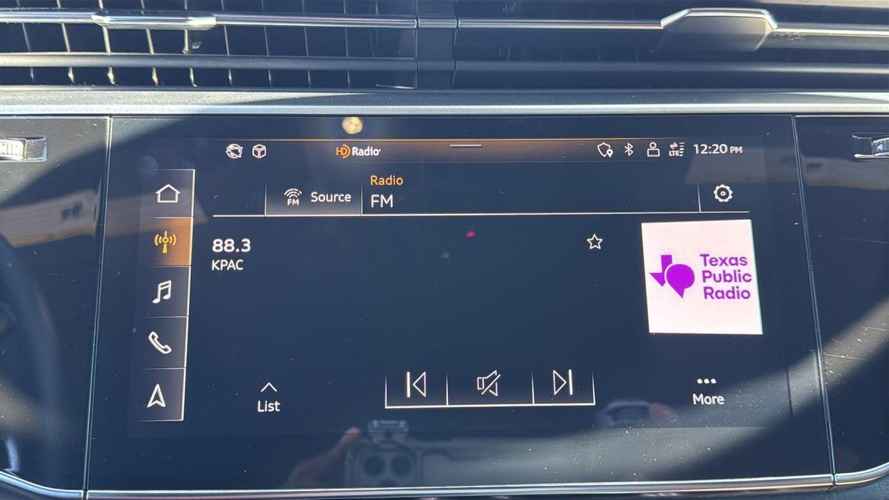 2022 Audi Q8 Premium Plus  Selma TX