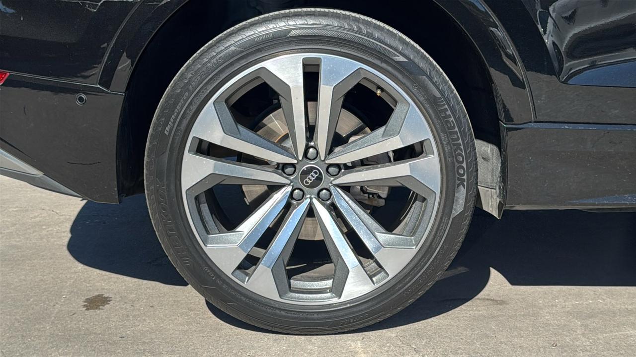 2022 Audi Q8 Premium Plus  Selma TX