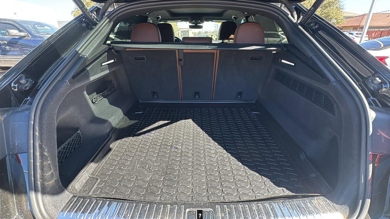 2022 Audi Q8 Premium Plus  Selma TX