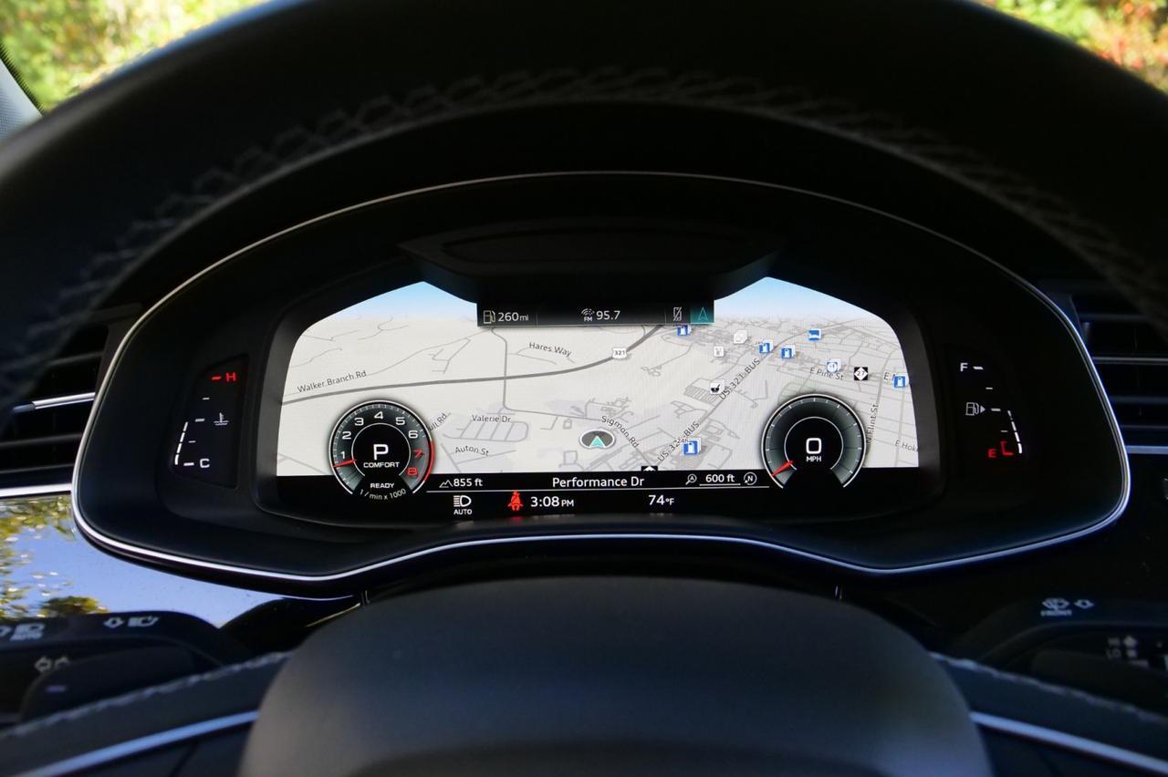 2022 Audi Q8 Premium Quattro / Convenience Package / PANO Sunroof! Lincolnton NC
