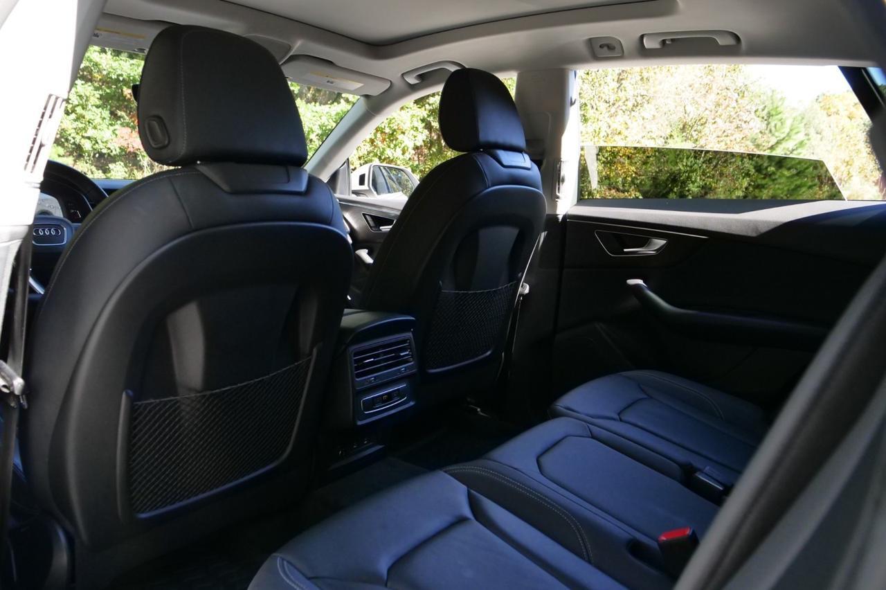 2022 Audi Q8 Premium Quattro / Convenience Package / PANO Sunroof! Lincolnton NC