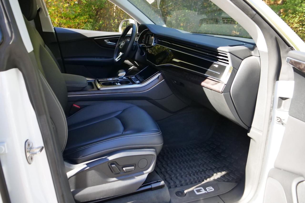 2022 Audi Q8 Premium Quattro / Convenience Package / PANO Sunroof! Lincolnton NC