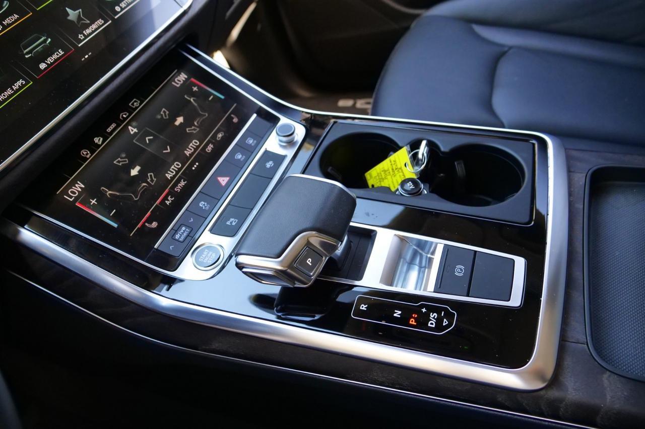 2022 Audi Q8 Premium Quattro / Convenience Package / PANO Sunroof! Lincolnton NC