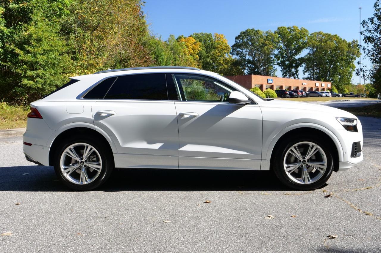 2022 Audi Q8 Premium Quattro / Convenience Package / PANO Sunroof! Lincolnton NC