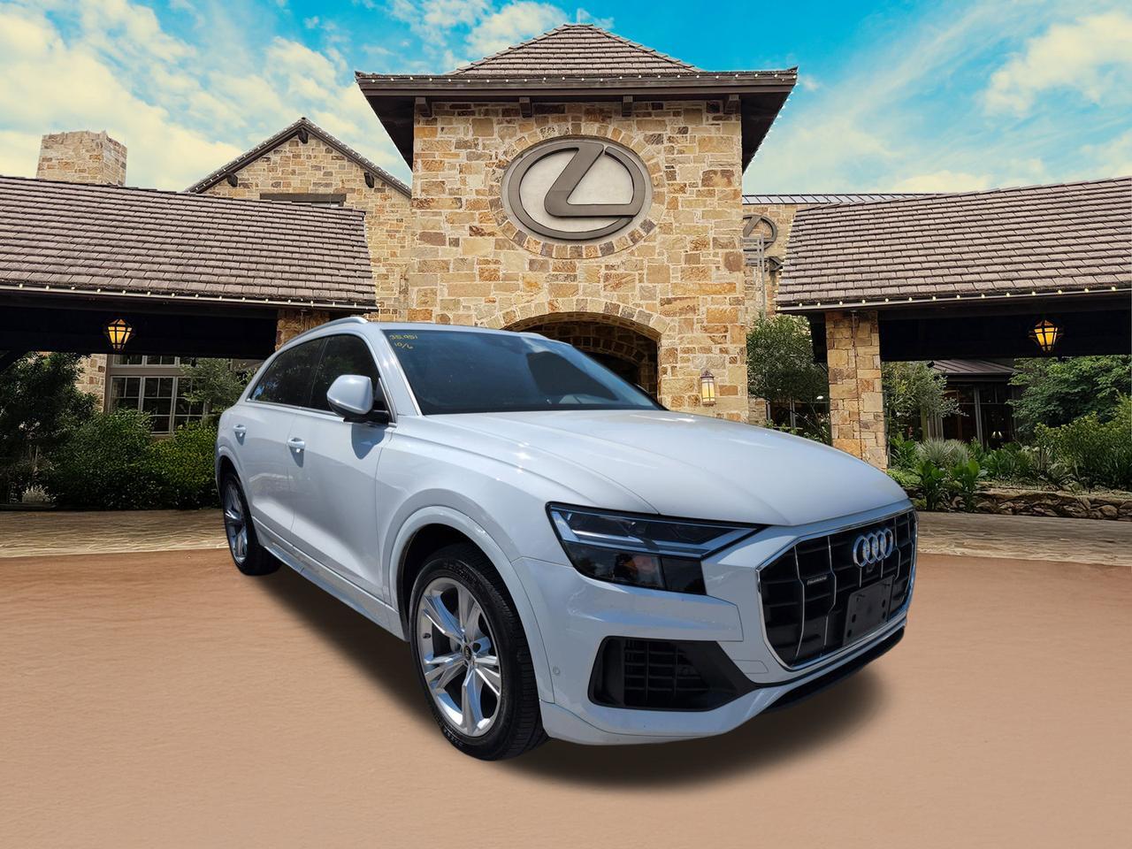 2022 Audi Q8 Premium