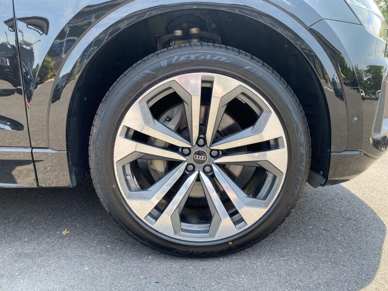 2022 Audi Q8 Prestige Bristol  PA