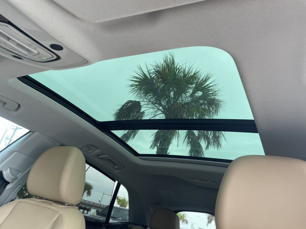 2022 Audi Q8 PRESTIGE~BUCKET SEATS~HEAD-UP DISPLAY~LEATHER SEATS~MOONROOF / SUNROOF~ONLINE FINANCE & SHIPPING AVAILABLE!!!!! Sarasota FL