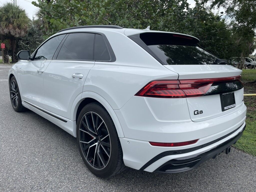 2022 Audi Q8 PRESTIGE~BUCKET SEATS~HEAD-UP DISPLAY~LEATHER SEATS~MOONROOF / SUNROOF~ONLINE FINANCE & SHIPPING AVAILABLE!!!!! Sarasota FL