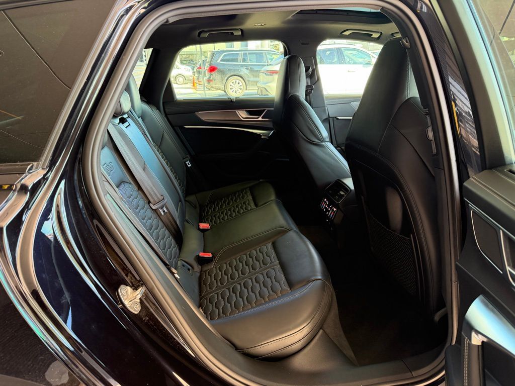 2022 Audi RS 6 4.2 Orange MA