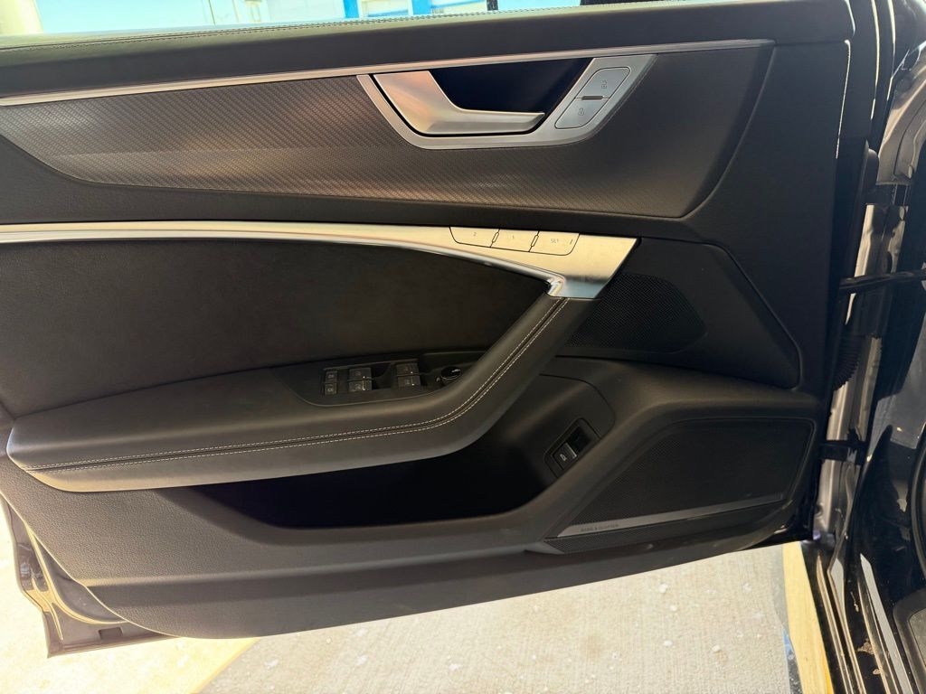 2022 Audi RS 6 4.2 Orange MA