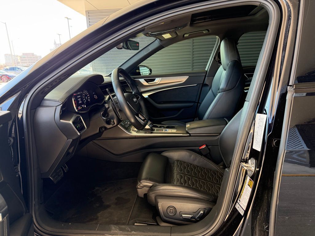 2022 Audi RS 6 4.2 Orange MA