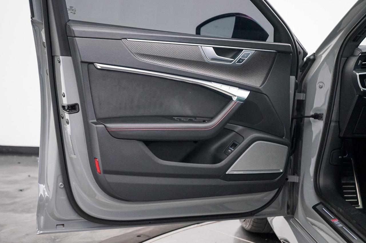 2022 Audi RS 6 Avant Newport Beach CA