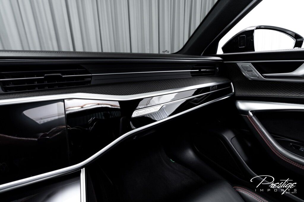 2022 Audi RS 6 Avant North Miami Beach FL