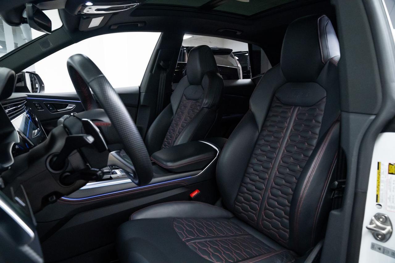 2022 Audi RS Q8 4.0T Carbon Package Black Optic Package Portland OR