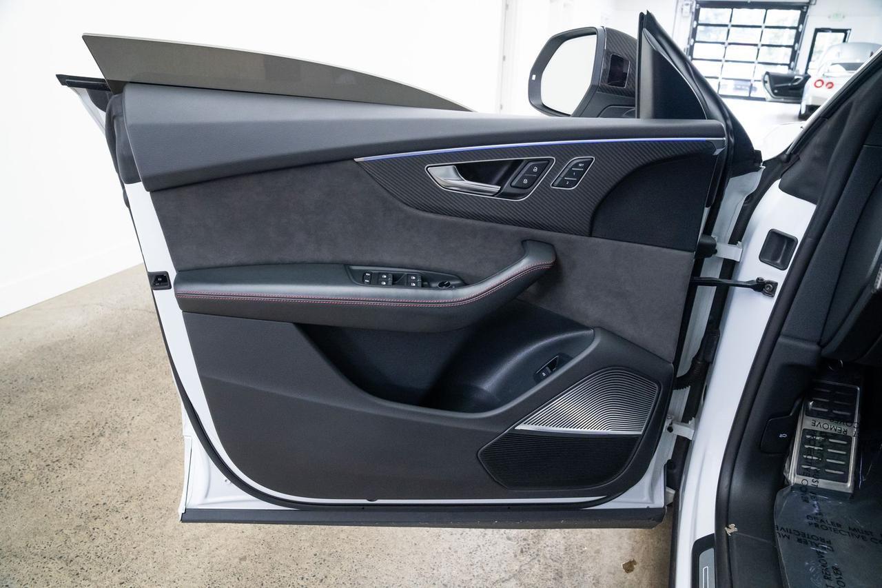 2022 Audi RS Q8 4.0T Carbon Package Black Optic Package Portland OR