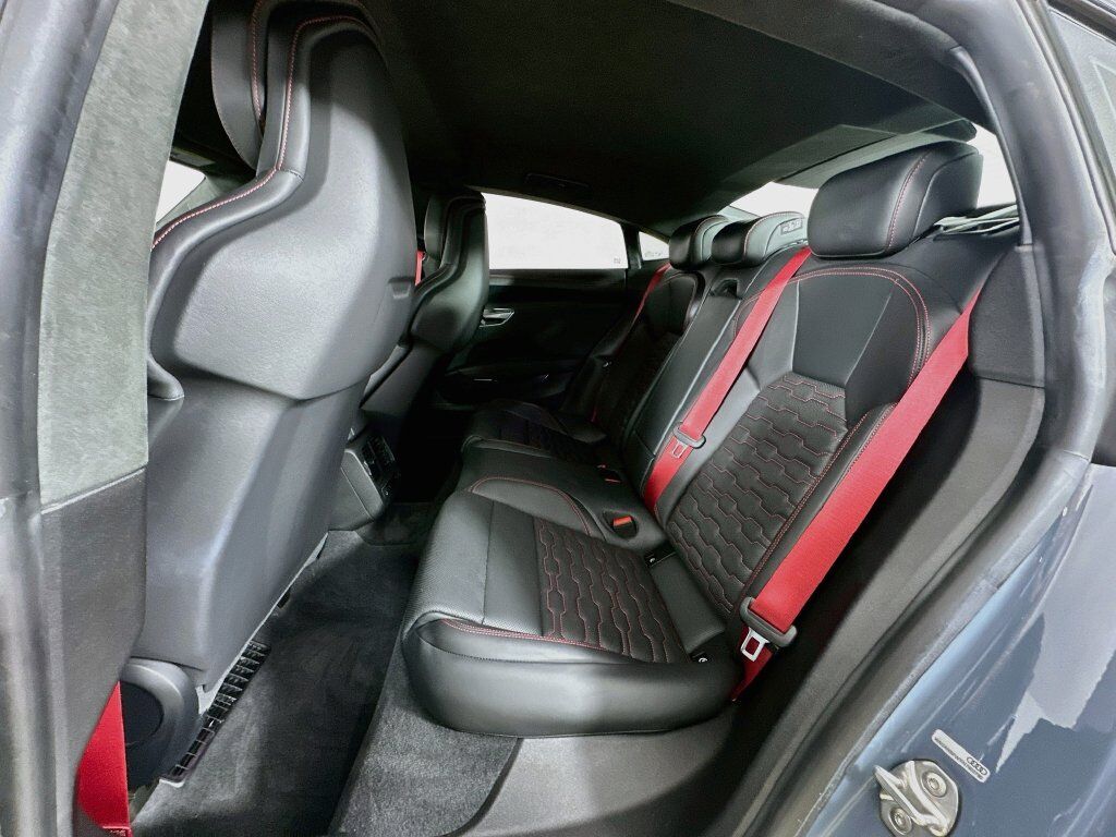 2022 Audi RS e-tron GT Base Willowbrook IL