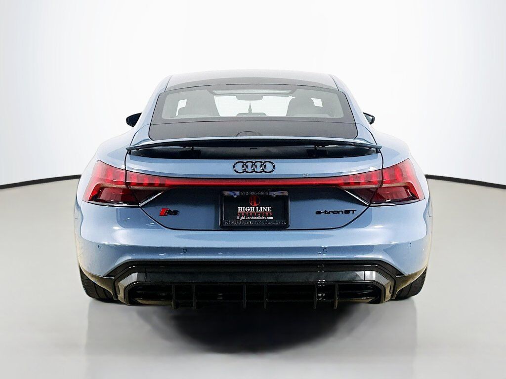 2022 Audi RS e-tron GT Base Willowbrook IL