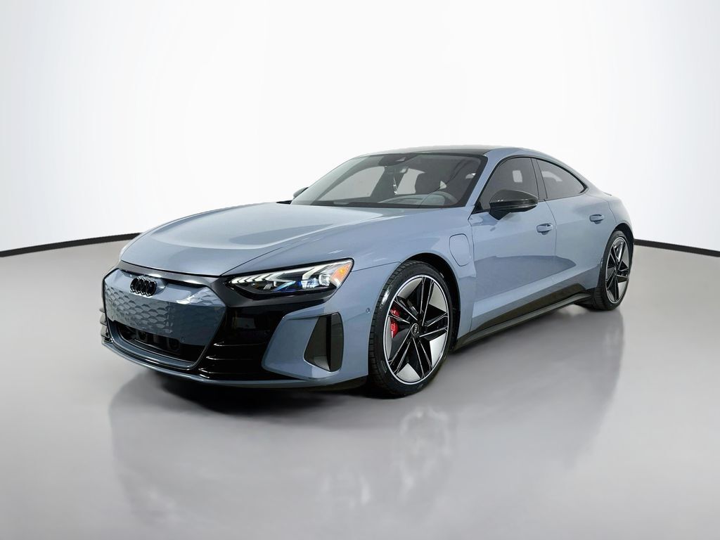 2022 Audi RS e-tron GT Base
