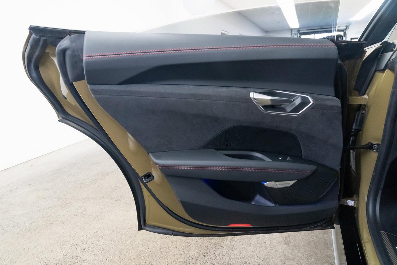 2022 Audi RS e-tron GT Base quattro 1 Owner Year One Package Carbon Ceramic Br Portland OR