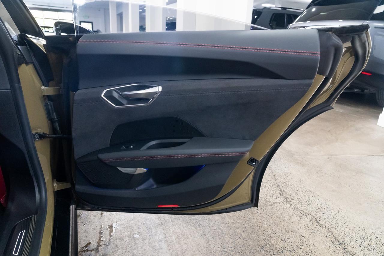 2022 Audi RS e-tron GT Base quattro 1 Owner Year One Package Carbon Ceramic Br Portland OR