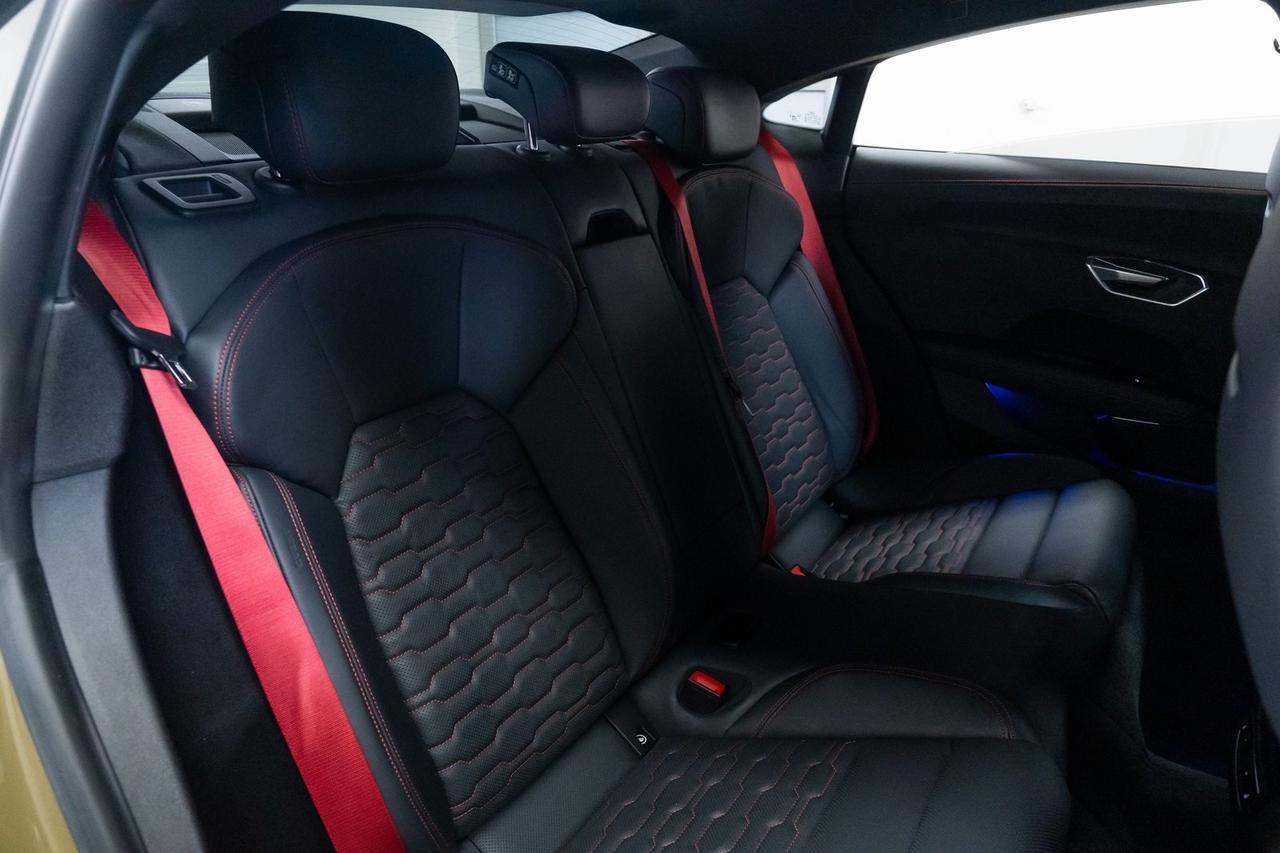 2022 Audi RS e-tron GT Base quattro 1 Owner Year One Package Carbon Ceramic Br Portland OR