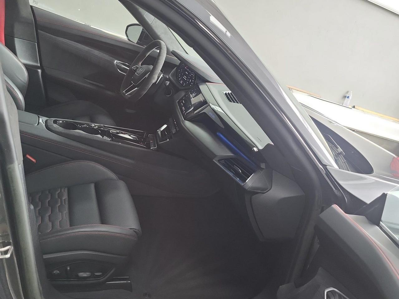 2022 Audi RS e-tron GT quattro Year One Package Carbon Ceramic Brakes Portland OR