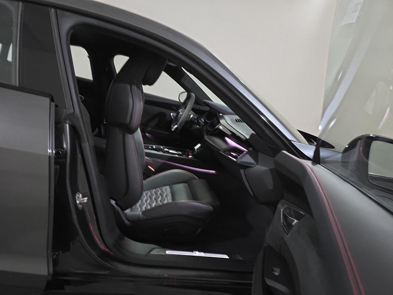 2022 Audi RS e-tron GT quattro Year One Package Carbon Ceramic Brakes Portland OR