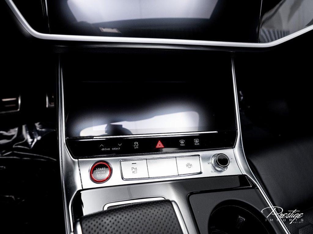 2022 Audi Rs 6 Avant 4.0 TFSI quattro North Miami Beach FL