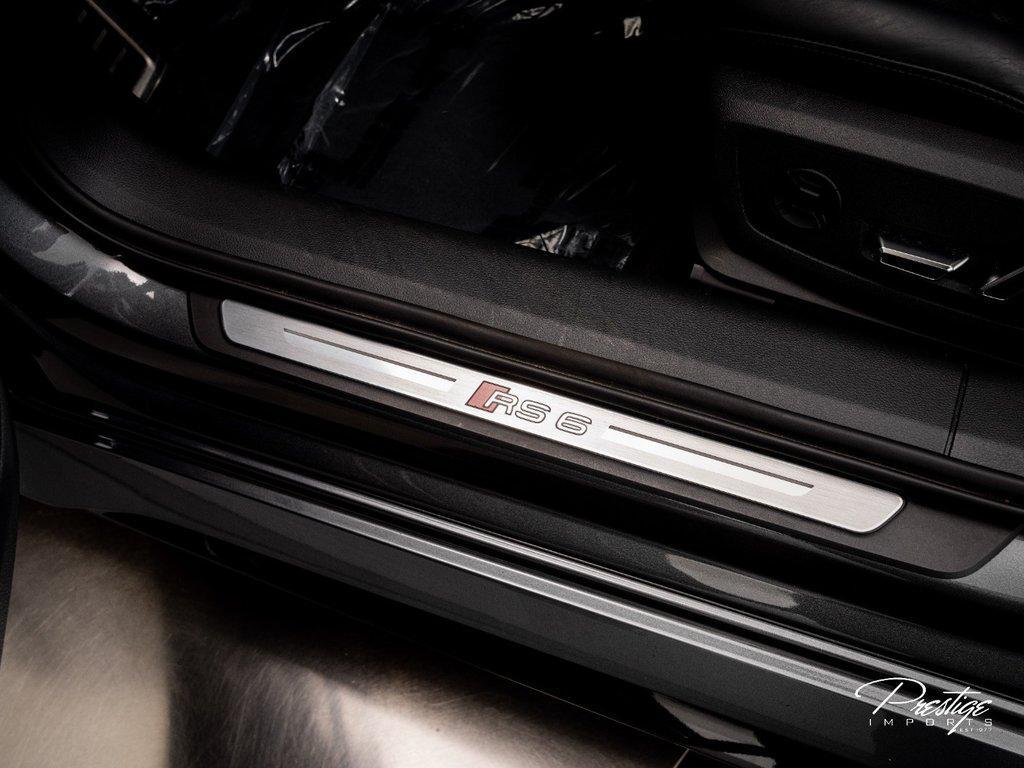2022 Audi Rs 6 Avant 4.0 TFSI quattro North Miami Beach FL