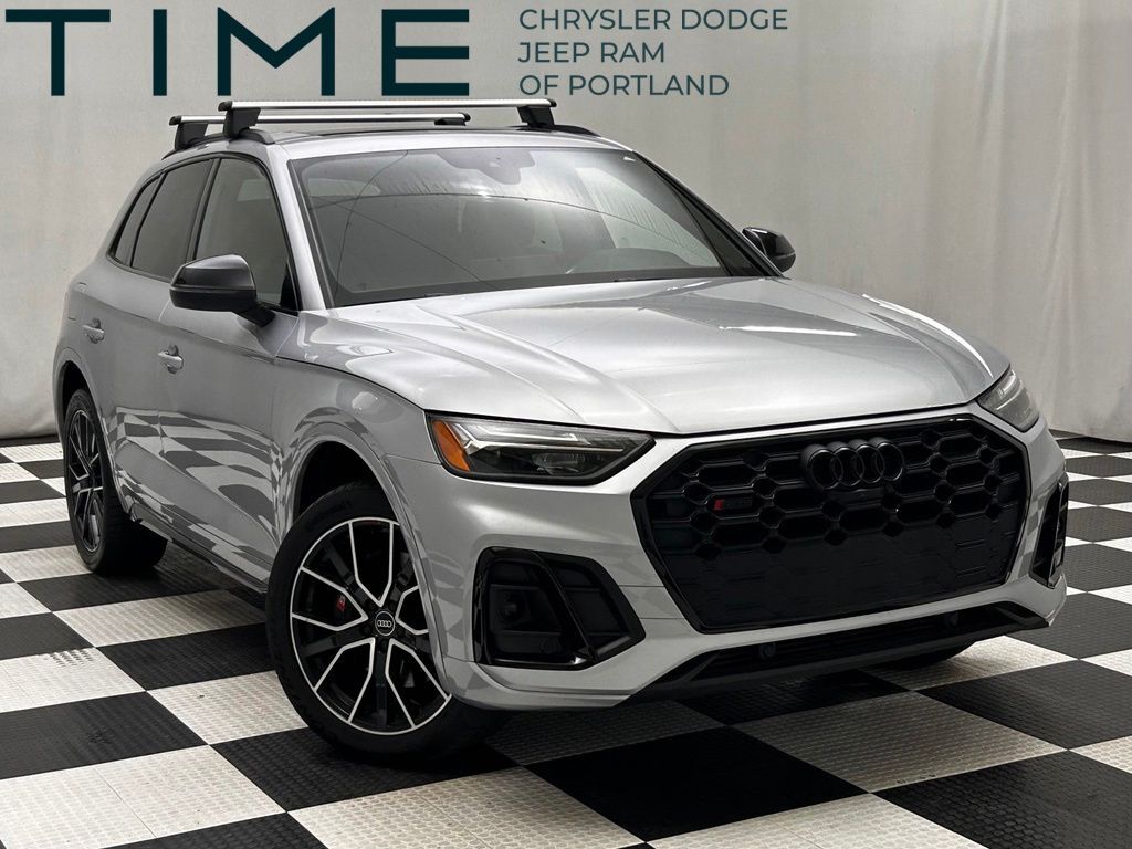2022 Audi SQ5 Premium Plus