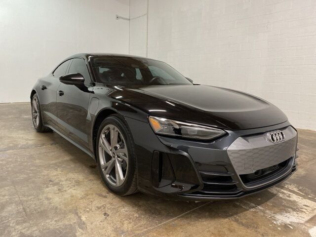 2022 Audi e-tron GT Premium Plus quattro