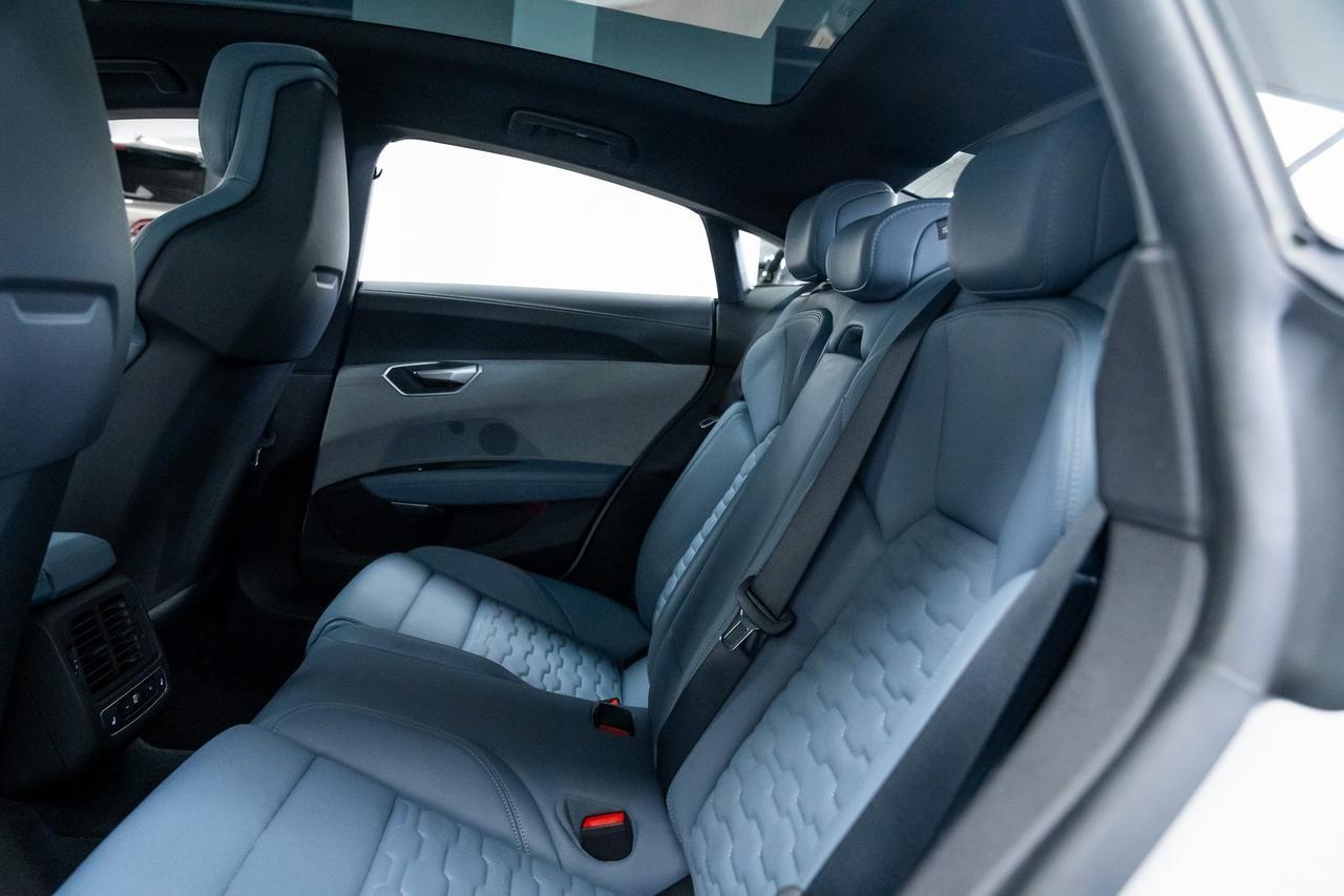 2022 Audi e-tron GT Prestige 1 Owner Performance Package Bang &amp; Olufsen Sound Portland OR