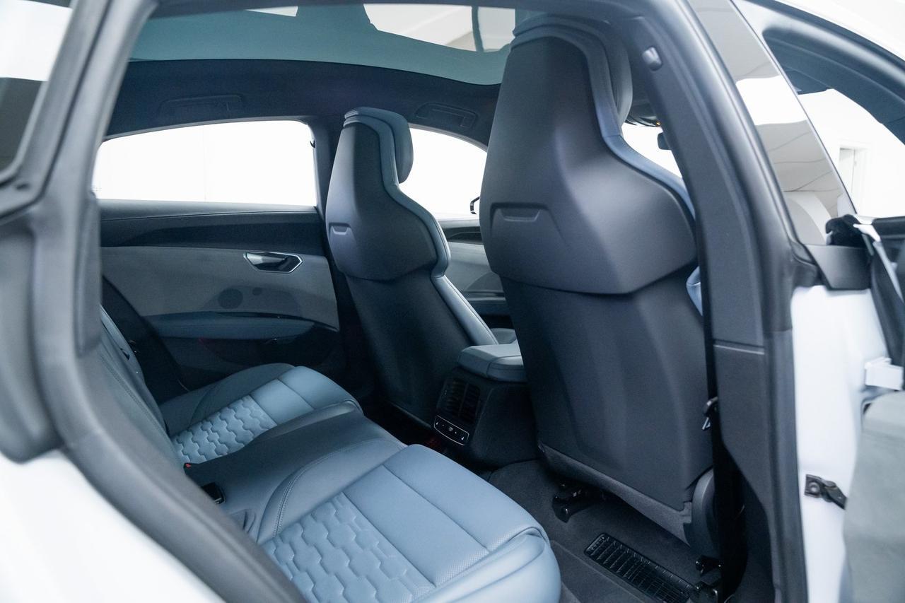 2022 Audi e-tron GT Prestige 1 Owner Performance Package Bang &amp; Olufsen Sound Portland OR