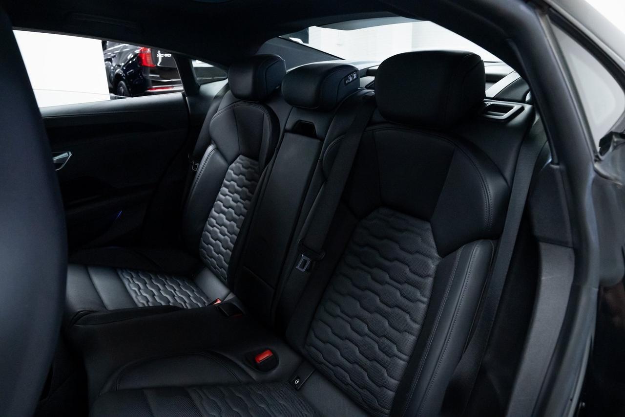 2022 Audi e-tron GT Prestige 1 Owner Performance Package Portland OR