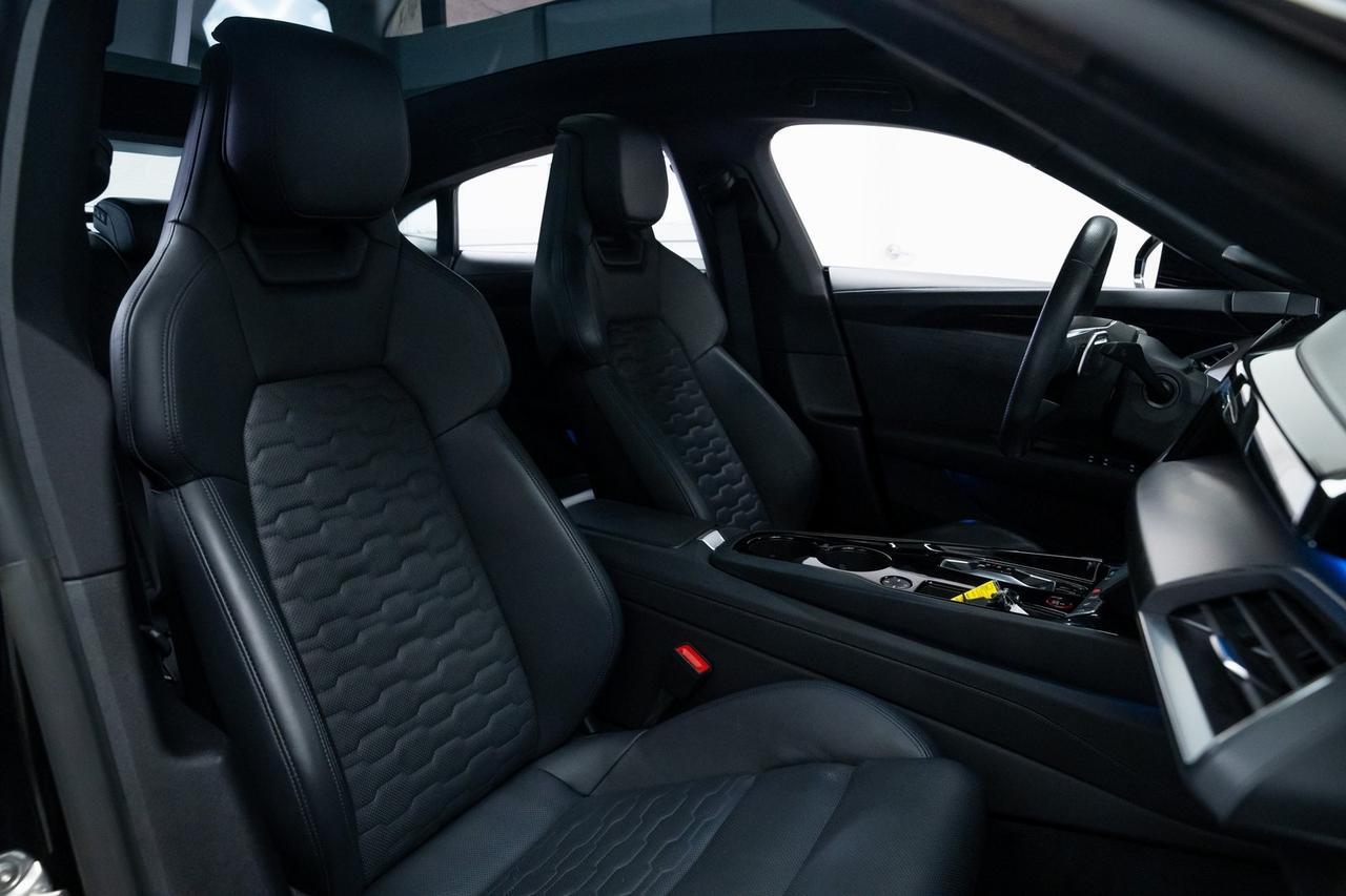 2022 Audi e-tron GT Prestige 1 Owner Performance Package Portland OR