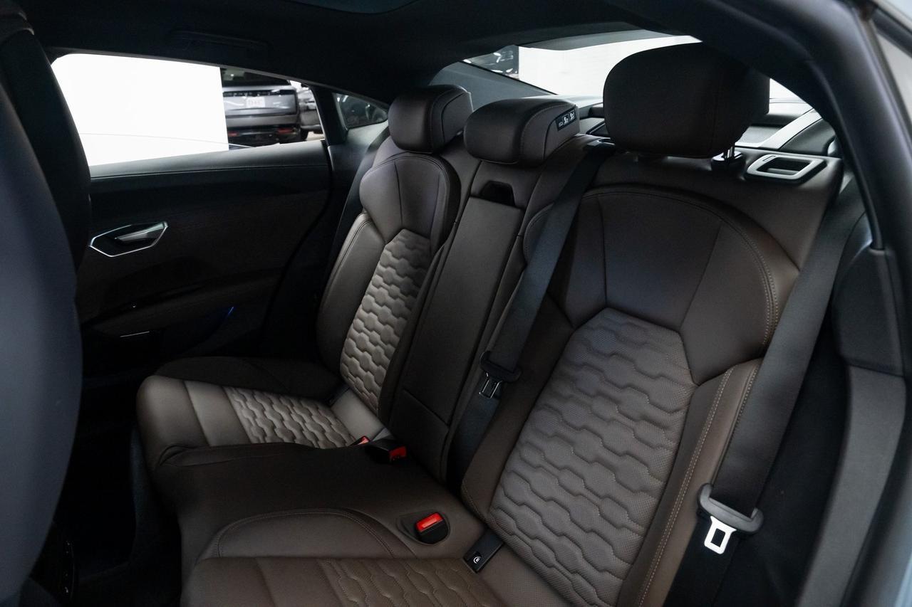 2022 Audi e-tron GT Prestige 1 Owner Vented Seats Performance Package Portland OR